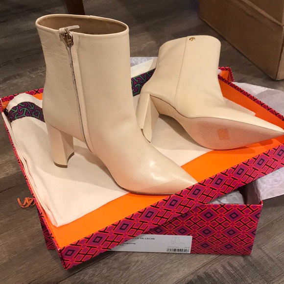 Tory Burch Shoes - Penelopy boot